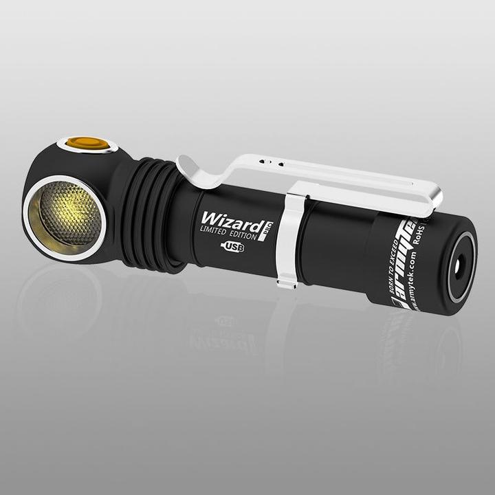 Immagine prodotto ArmyTek Wizard Pro Nichia Magnet USB Lampada multifunzione calda (10.80 cm, 1770 lm)