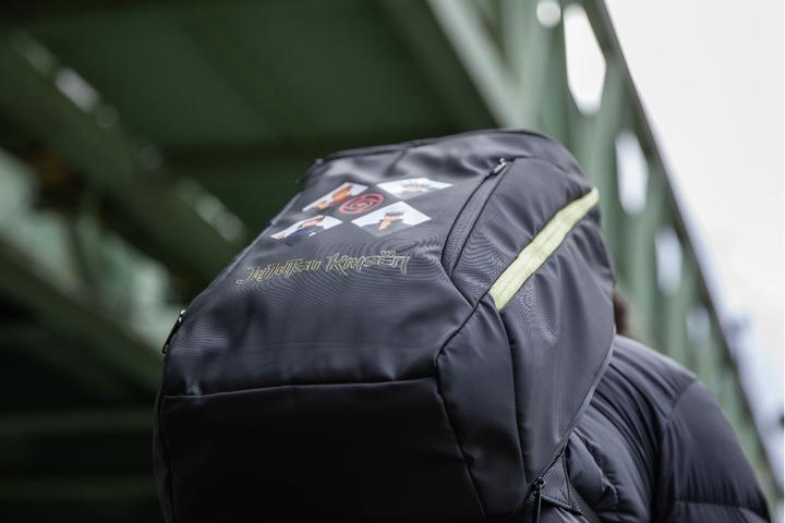 Image du produit Konix Sac à dos gaming 17" - Jujutsu Kaisen (27 l)