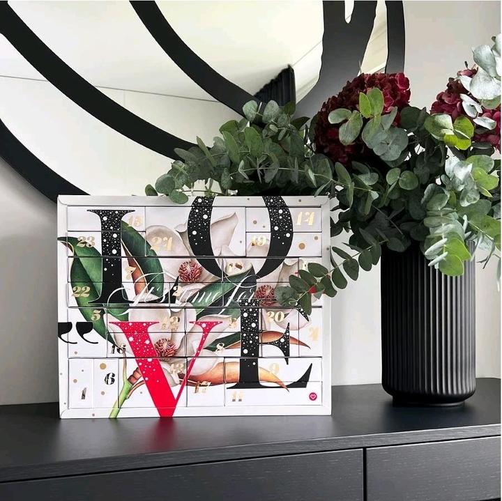 Actual product image Amorana Classic 2022