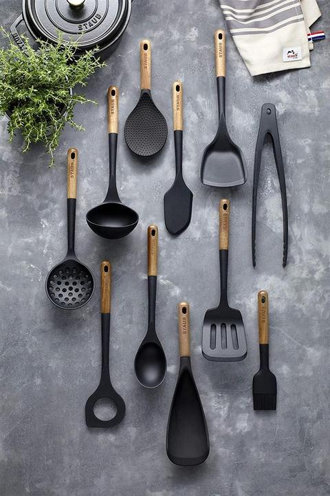 Actual product image Staub Dough scraper with acacia wood handle, 30 cm