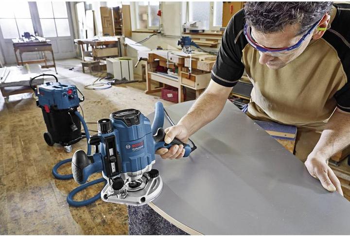 Produktbild Bosch Professional Oberfräse GOF 1250 CE, mit L-BOXX