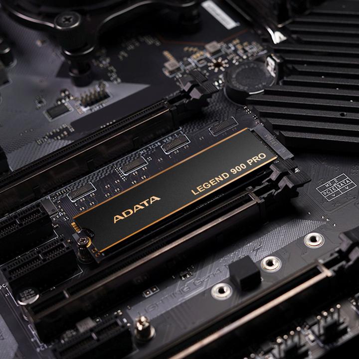 Produktbild Adata SSD 1.0TB LEGEND 900 PRO M.2 PCI4 (1000 GB, M.2 2280)