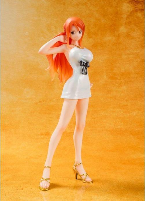 Actual product image Bandai One Piece Movie - Gold: Nami