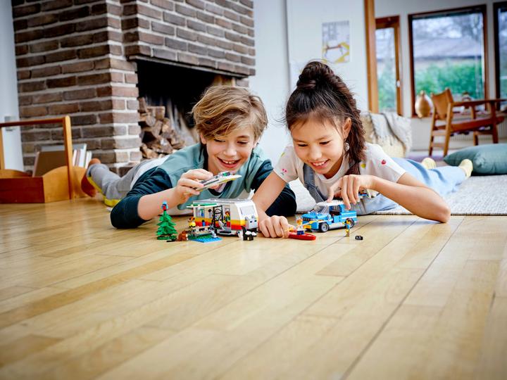 Produktbild LEGO Campingurlaub (31108, LEGO Creator 3-in-1)