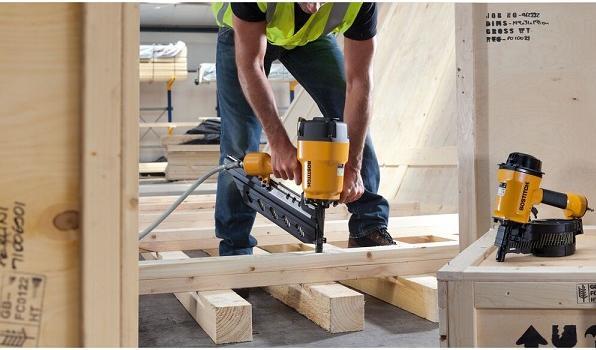 Actual product image Bostitch BRT130-E Strip nailer 21° - BRT 100-130 mm - werkstatt-king.de - Druckluft-Nagler pneumat