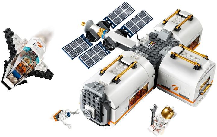 Actual product image LEGO Moon Space Station (60227, LEGO City)