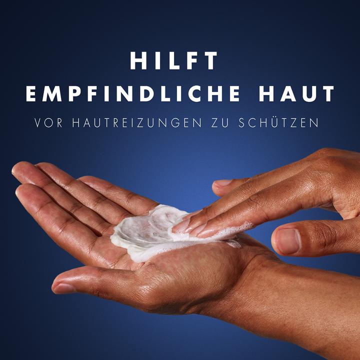 Produktbild Gillette Mach3 Ersatzklingen für Herrenrasierer, 14 Ersatzrasierklingen + PRO Sensitive Ras (14 x)