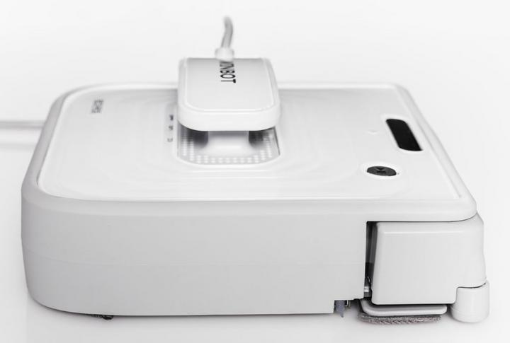 Actual product image Ecovacs Winbot W730