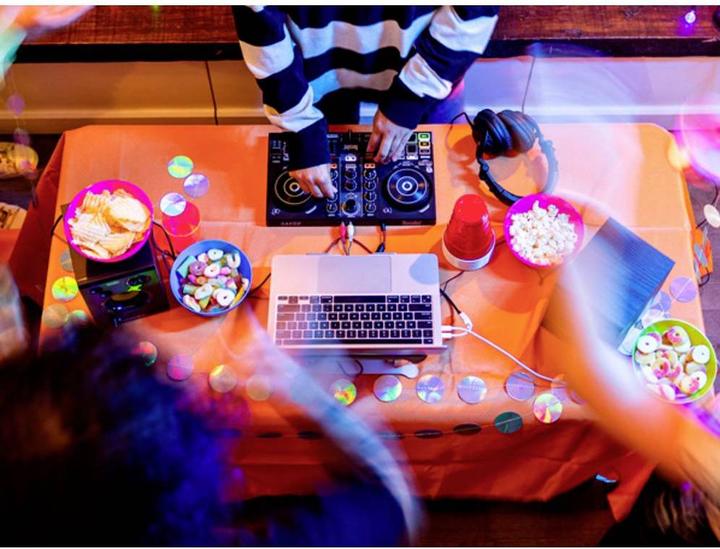 Actual product image Hercules DJ Learning Kit MK2