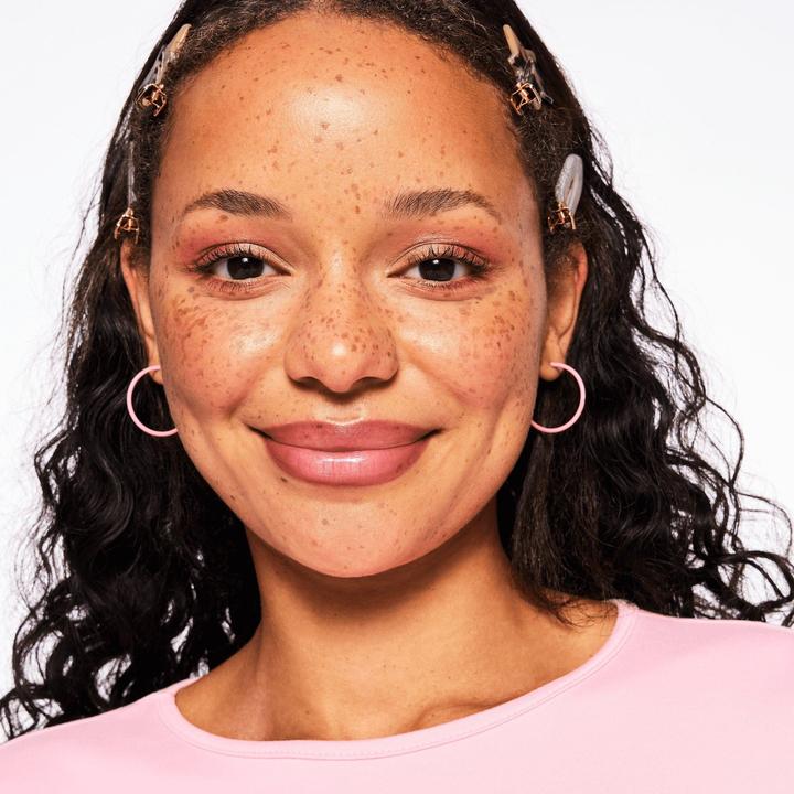 Image du produit essence 8h MATTE comfort lipliner (Nude)
