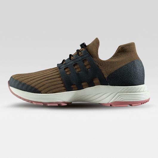 Actual product image UYN Wander Lite Sand (42)