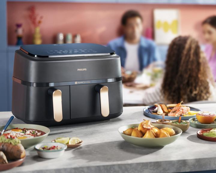 Actual product image Philips Dual Basket Airfryer NA352/09 (CH plug)