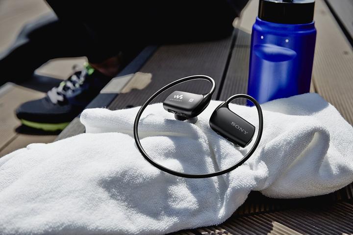 Actual product image Sony NWZ-WS615 MP3 Sport-WALKMAN waterproof (16 GB)