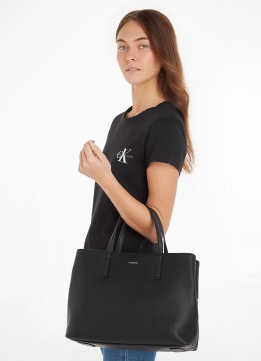 Immagine prodotto Calvin Klein Shopper CK Must Tote MD PFA23