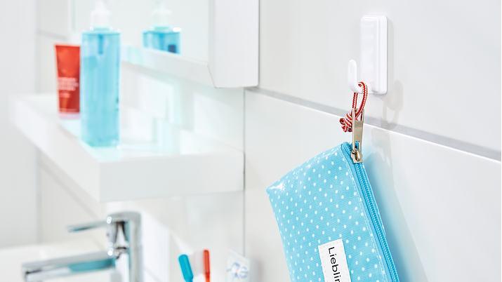 Actual product image tesa Powerstrips Hook large Classic