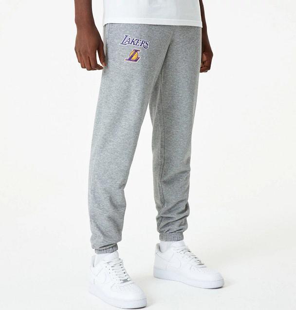 Produktbild New Era Jogginghose Los Angeles Lakers Essentials (L)