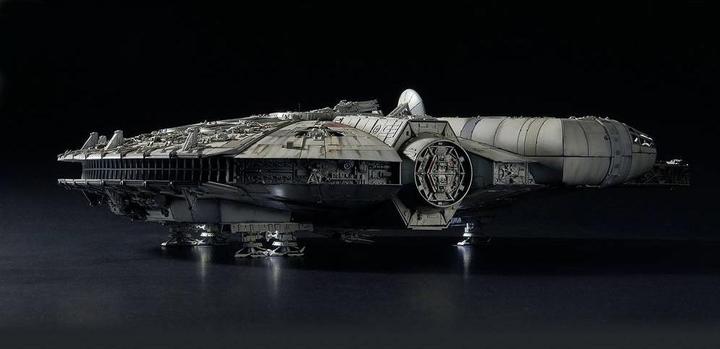 Produktbild Revell Millennium Falcon