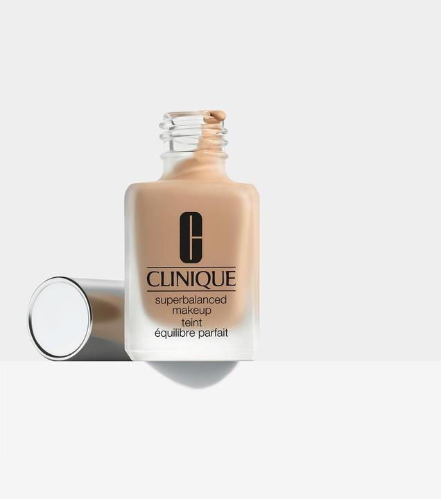 Actual product image Clinique Superbalanced Makeup (Vanilla)