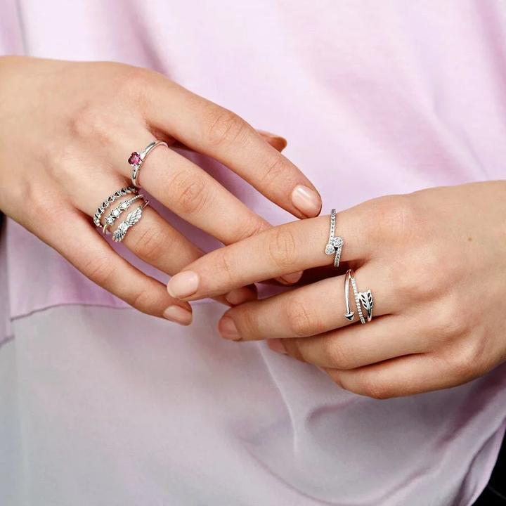 Actual product image Pandora Row Hearts (52, 925 Silver)