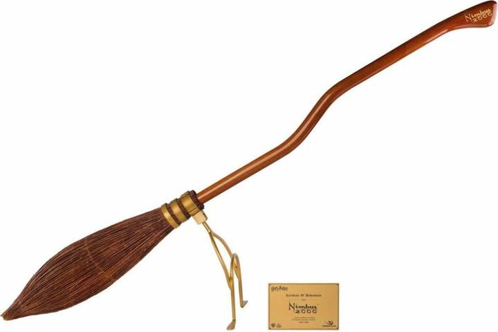 Cinereplicas Harry Potter : balai Nimbus 2000