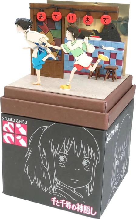 Produktbild Sankei Chihiros Reise ins Zauberland - Haku und Chihiro auf der Flucht - Paper Art Box
