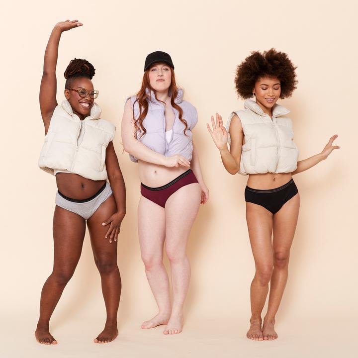 Immagine prodotto Sisters Republic Periodo Slip Shorty Zoé nero assorbimento super (M)
