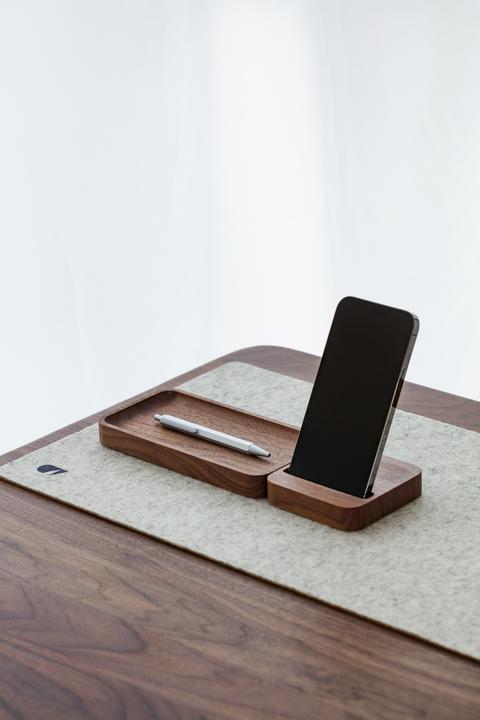Image du produit Oakywood Smartphone Stand (OakyBlocks) - Support de téléphone en bois - Noyer -