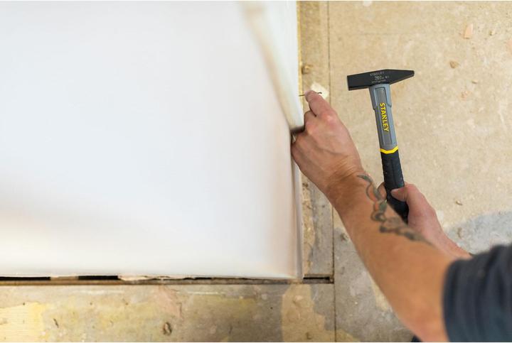 Actual product image Black & Decker fitter's hammer (200 g)