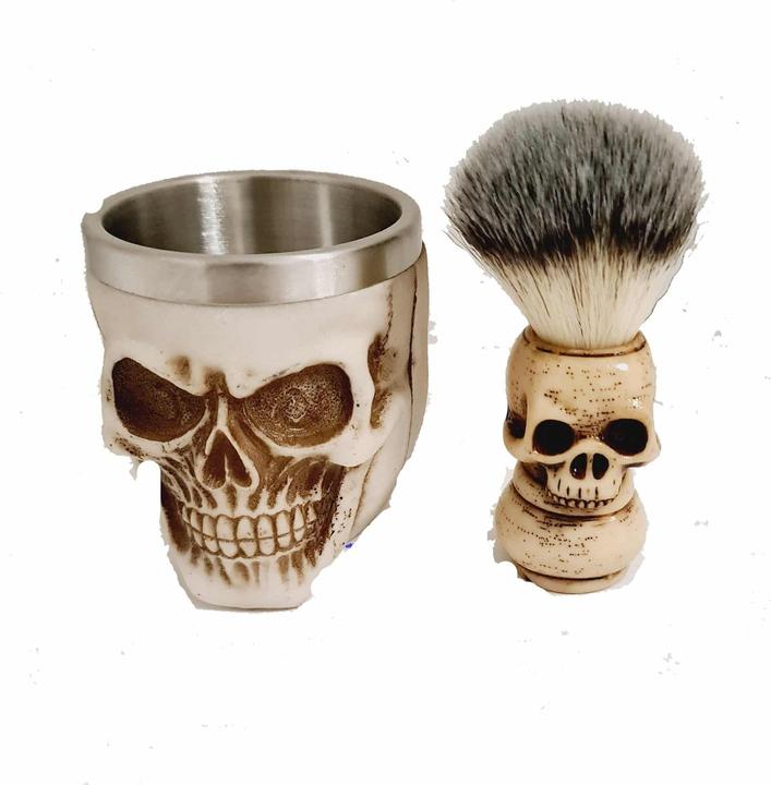 Produktbild Bate Totenkopf Rasierschale mit Bürste Eine Tonne