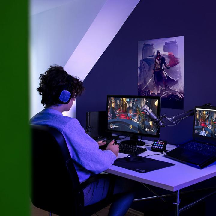 Actual product image Elgato Green Screen