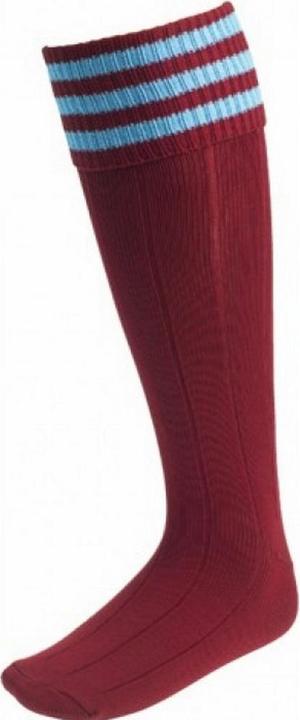 Wine red, Sky blue