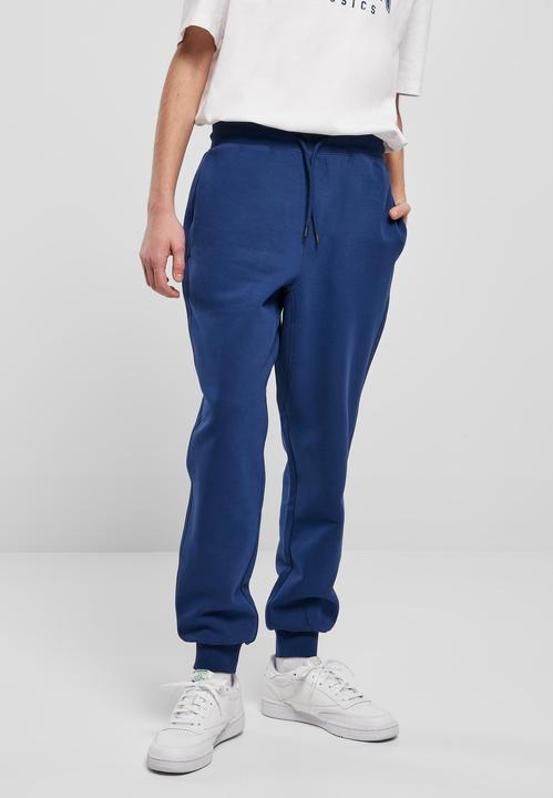 Actual product image Urban Classics Basic Sweatpants - 1324 (M)