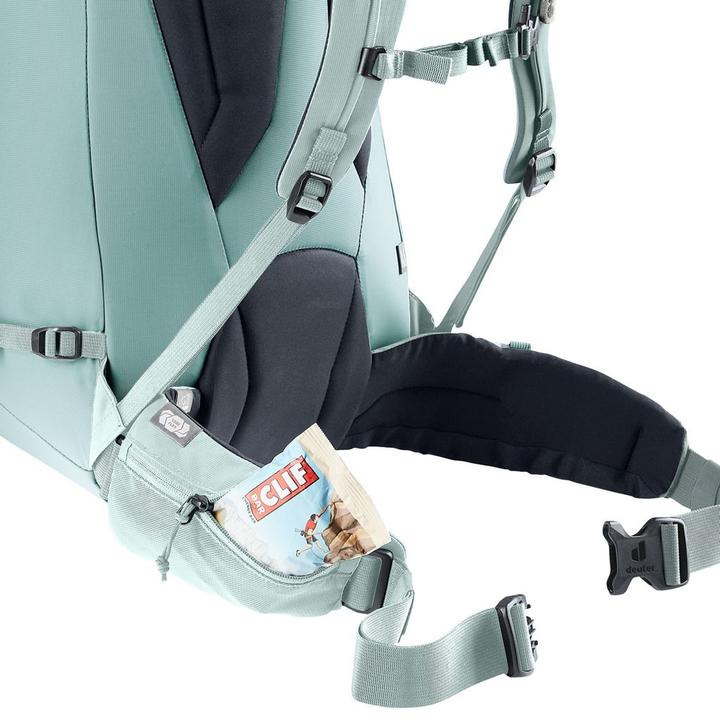 Actual product image Deuter Guide 42 + 8 (42 l)