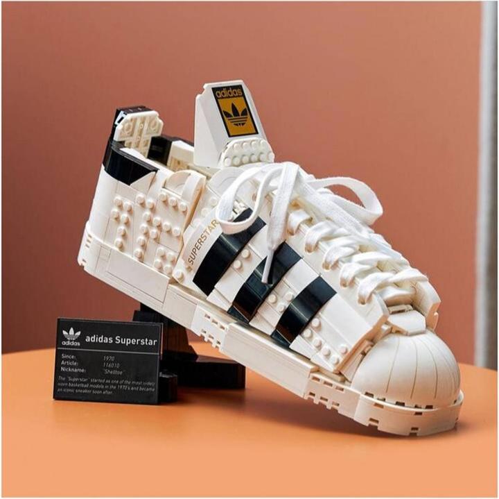 Image du produit LEGO Adidas Originals Superstar (10282, LEGO Icons)