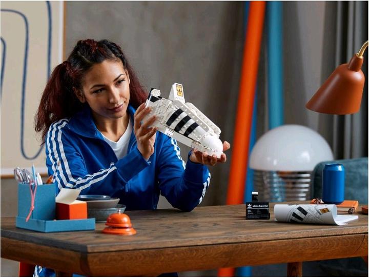 Image du produit LEGO Adidas Originals Superstar (10282, LEGO Icons)
