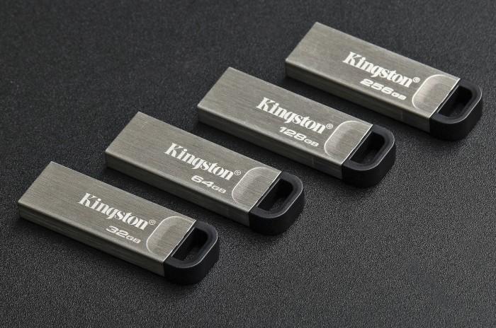 Produktbild Kingston DataTraveler Kyson (256 GB, USB 3.2, USB-A)