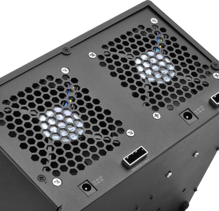 Produktbild Silverstone SST-TS821S - Mini SAS Externes Festplattengehäuse für 8x 2.5" SAS/SATA HDD oder SSD mit (2.5")