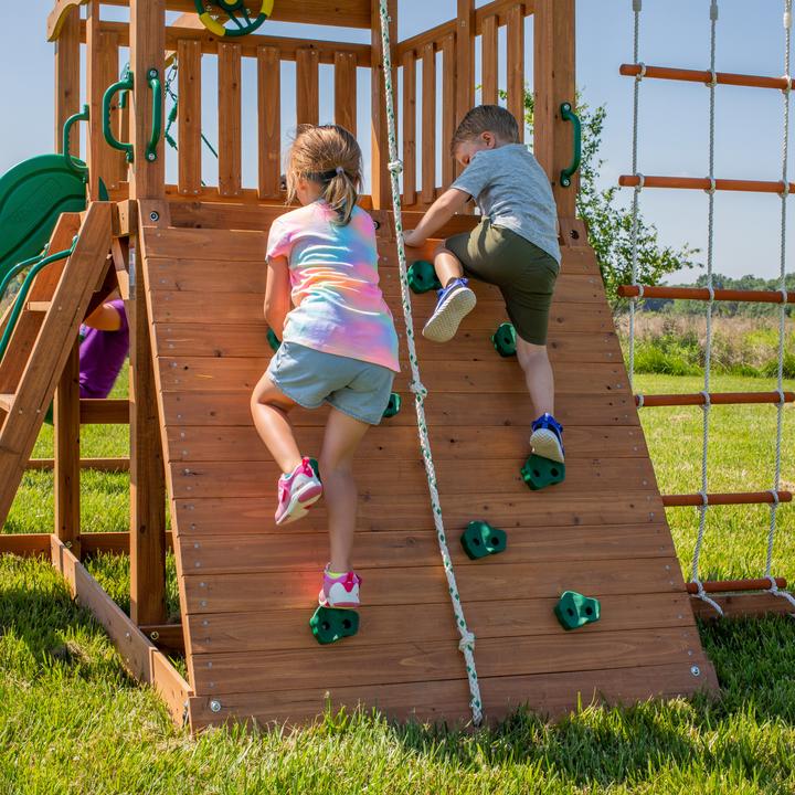 Produktbild Backyard Discovery Grayson Peak Spielturm mit Schaukeln, Rutsche und Kletterwand