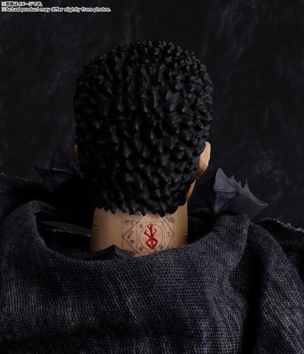 Actual product image Tamashii Nation Berserk S.H. Figuarts Actionfigur Guts (Berserker Armor)