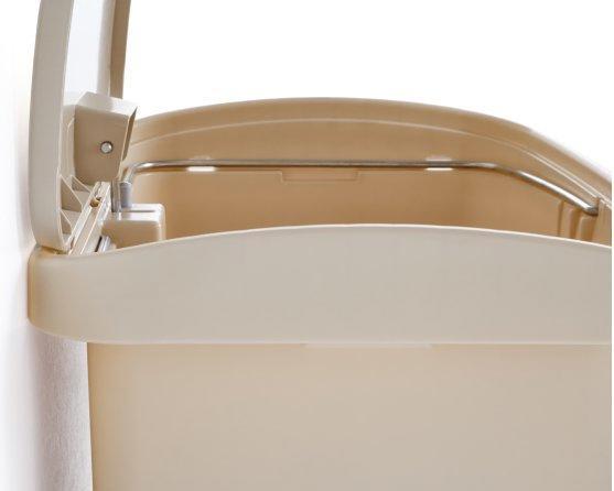 Image du produit Rubbermaid Tretabfallsammler (15 l)
