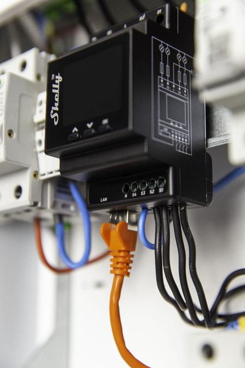 Actual product image Shelly Pro Dual Cover PM (Dimming actuator)