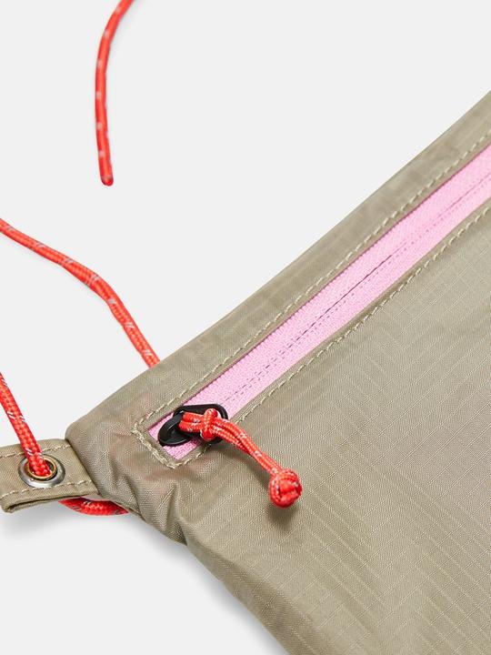 Actual product image Peak Performance Accessory Bag