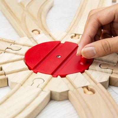 Immagine prodotto Bigjigs Binari di legno-8 verso la giostra