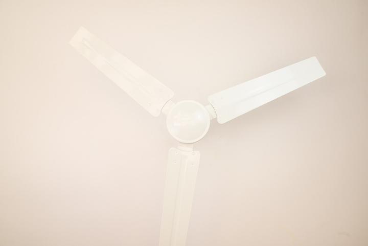 Immagine prodotto Westinghouse Ventilatore da soffitto industriale 142 cm bianco (58 dB)
