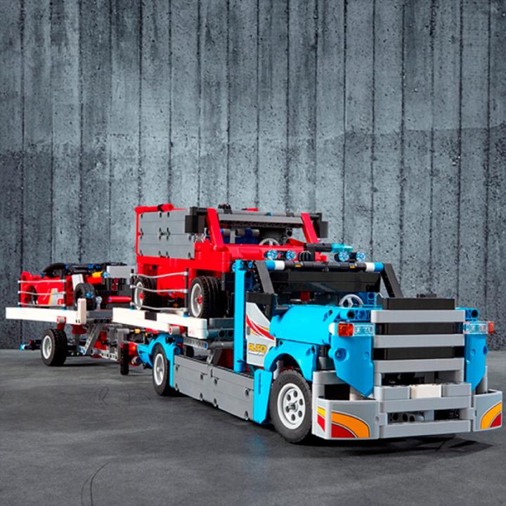 Actual product image LEGO car transporter (42098, LEGO Technic)