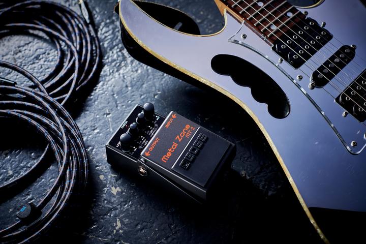 Immagine prodotto BOSS (Electronics) Distorsione effetto chitarra MT-2 (Chitarra)