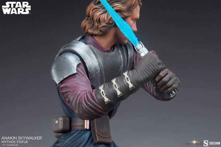 Actual product image Sideshow Star Wars "Anakin Skywalker" 1/5 Mythos Statue