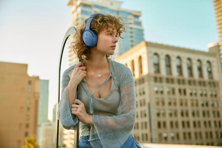 Produktbild Bose QuietComfort (ANC, 24 h, Kabellos, Kabelgebunden)