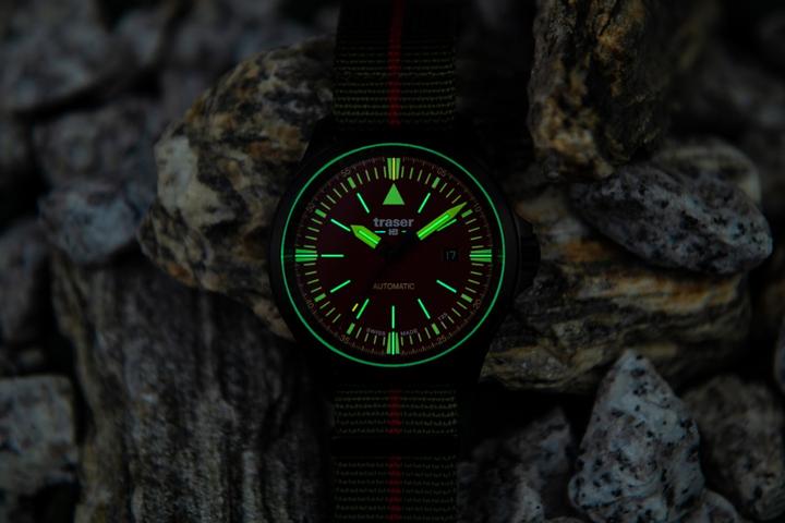Actual product image Traser 100757 P67 Officer automatic men's watch 45mm 10ATM (Swiss made, 45 mm)