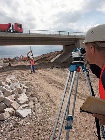 Image du produit Bosch Professional Niveau optique GOL 26 D, avec trépied de construction BT160, jauge GR 500